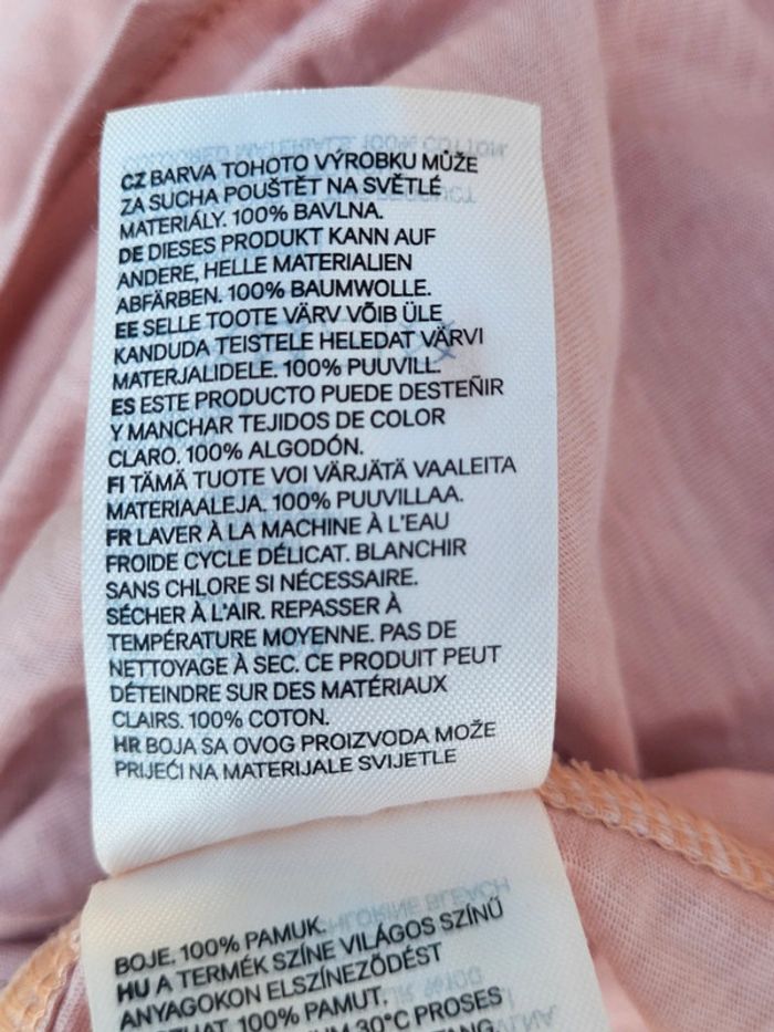Très beau t shirt rose. - photo numéro 4