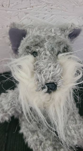 Peluche RUSS Schnauzer Puppy Russ Berrie & Co "Toby"