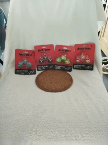 Lot de gommes Puzzle Angry Birds