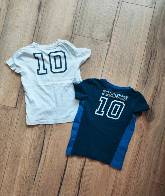 Lots de deux t-shirts foot - photo numéro 2
