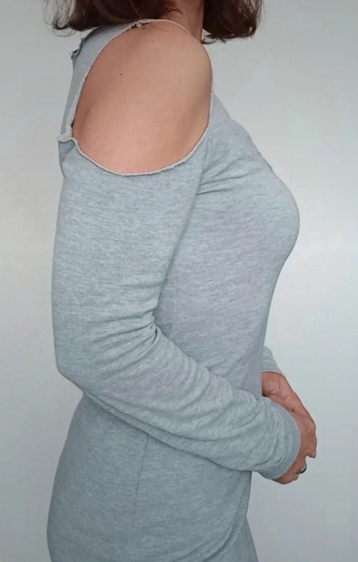 Robe manches longues épaule ouverte 34 - photo numéro 4