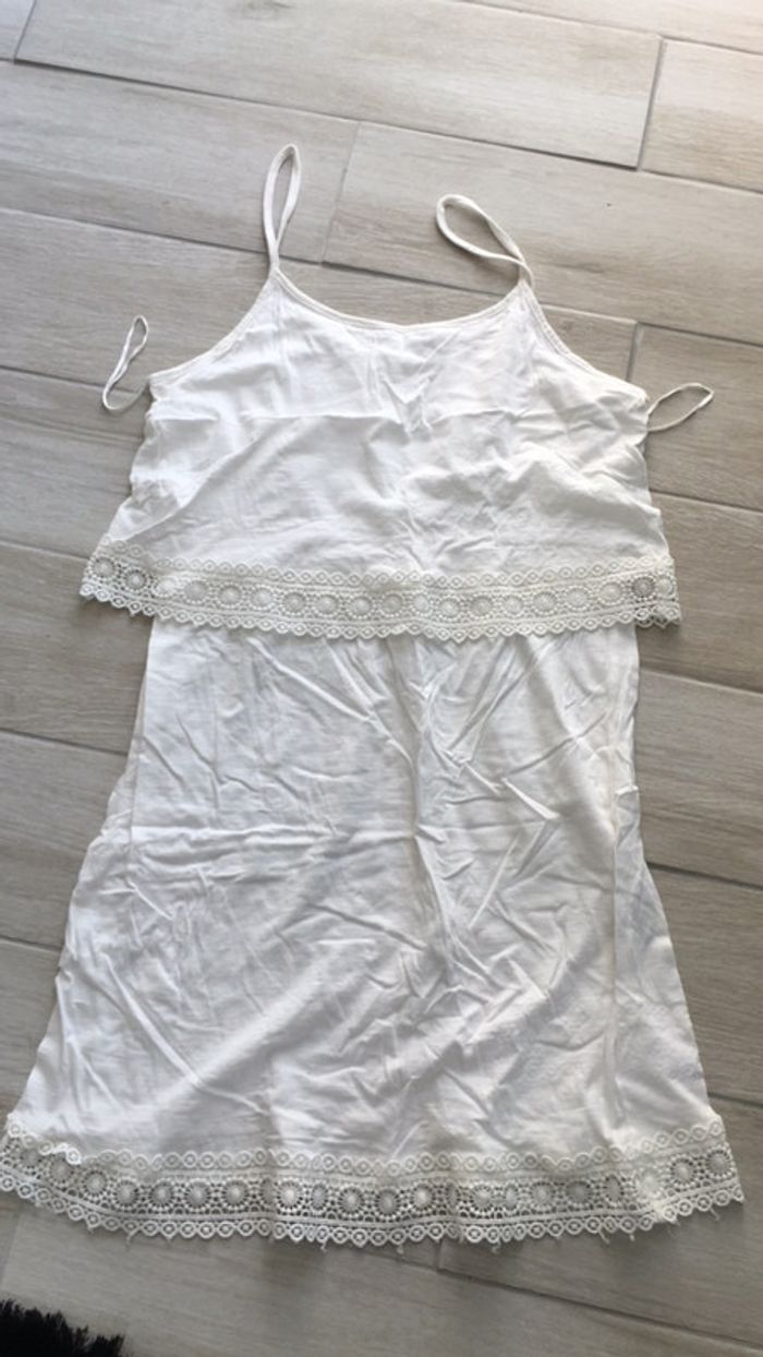 Robe à bretelles couleur écru