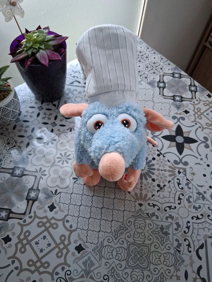 Peluche Ratatouille parlante Disneyland Paris - photo numéro 2