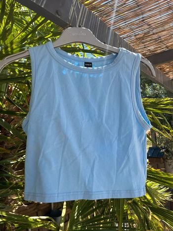 Top court bleu clair S neuf