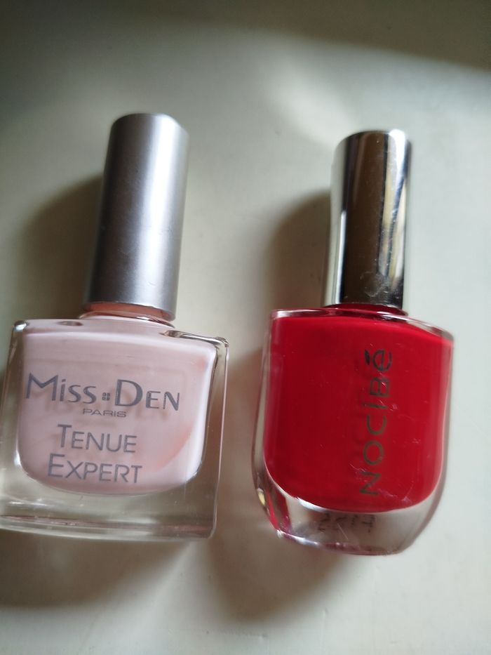 Lot vernis à ongles, eyeliner neuf, éponge maquillage neuf,fard a paupières neuf . Yves Rocher et autres - photo numéro 9