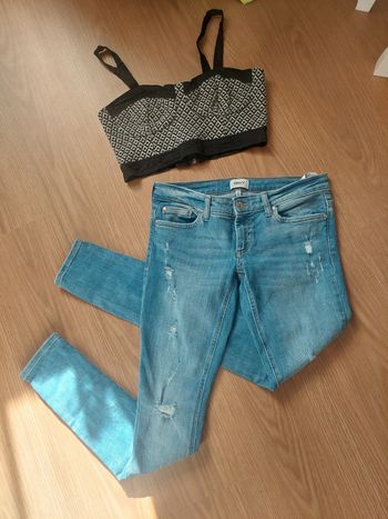 Jean bleu clair taille basse destroy T27/32 Only TBE 👖