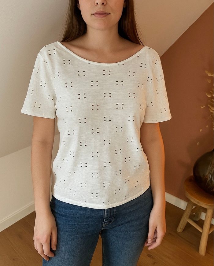 💜 Teeshirt ouvert dans le dos ajourés Kiabi taille 38/40 neuf 💜