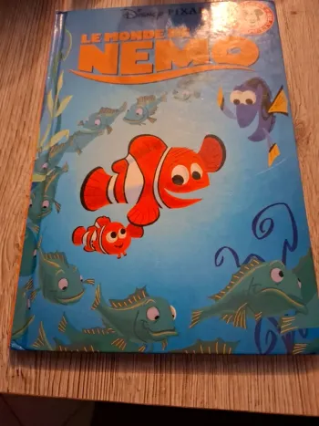 Livre  le monde de nemo