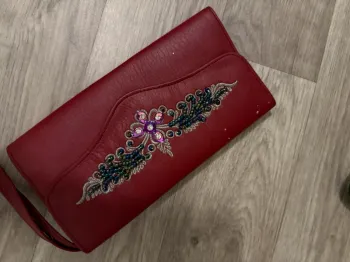 Pochette bordeau