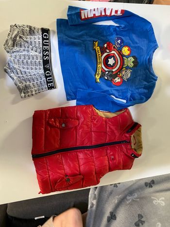 Lot de 3 vêtements enfants garçon taille 4/6ans