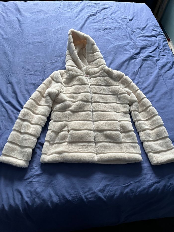 Veste fausse fourrure blanc cassé