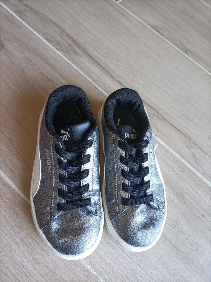 Baskets Puma fille pointure 31 noires paillettes softfoam très bon état - photo numéro 3