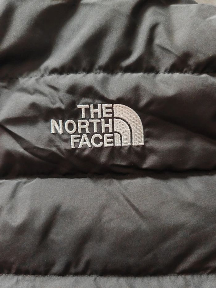 Veste à capuche noir the north face taille s neuve - photo numéro 9