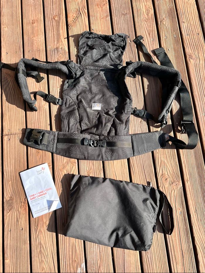 Porte bébé love and carry one +