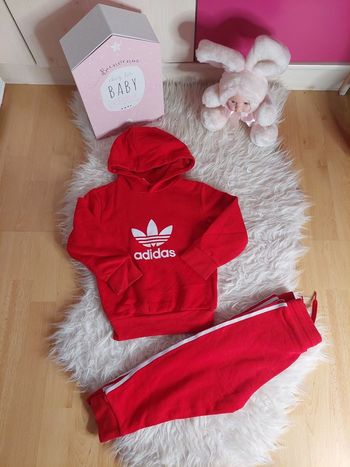 Ensemble jogging rouge Adidas mixte 2/3 ans authentique  👟