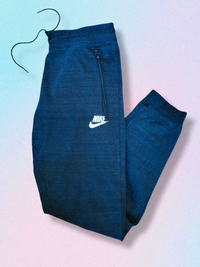 Magnifique Jogging Nike technique taille L Ref 15IT086