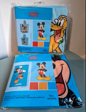 Cape et/ou serviette de bain Mickey Mouse Disney