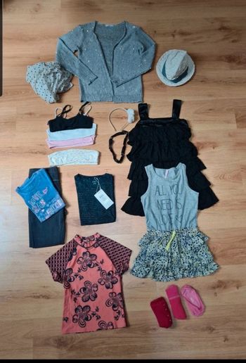 Lot vêtements fille 8 ans