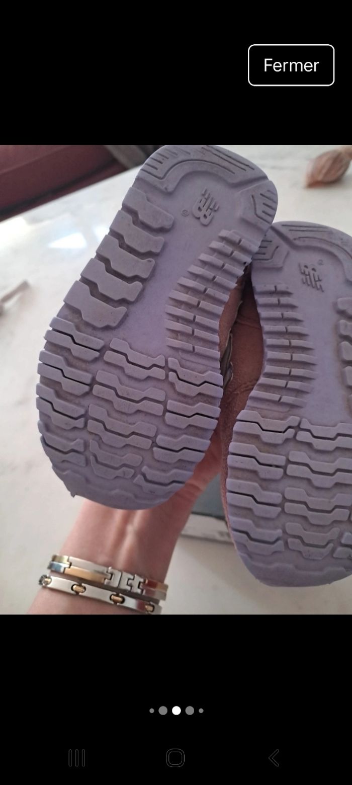 Basket New Balance pointure 22 - photo numéro 3