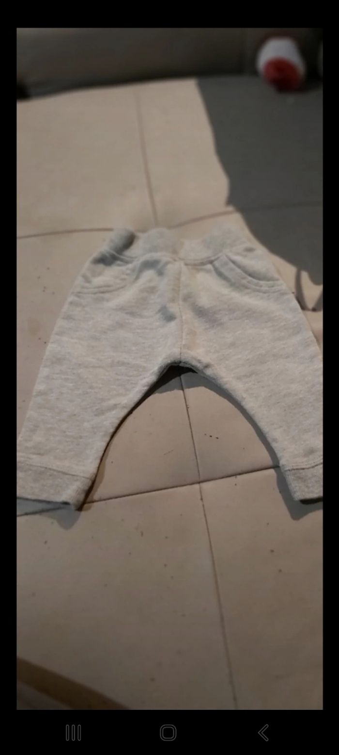 Pantalon 3 mois kiabi - photo numéro 2