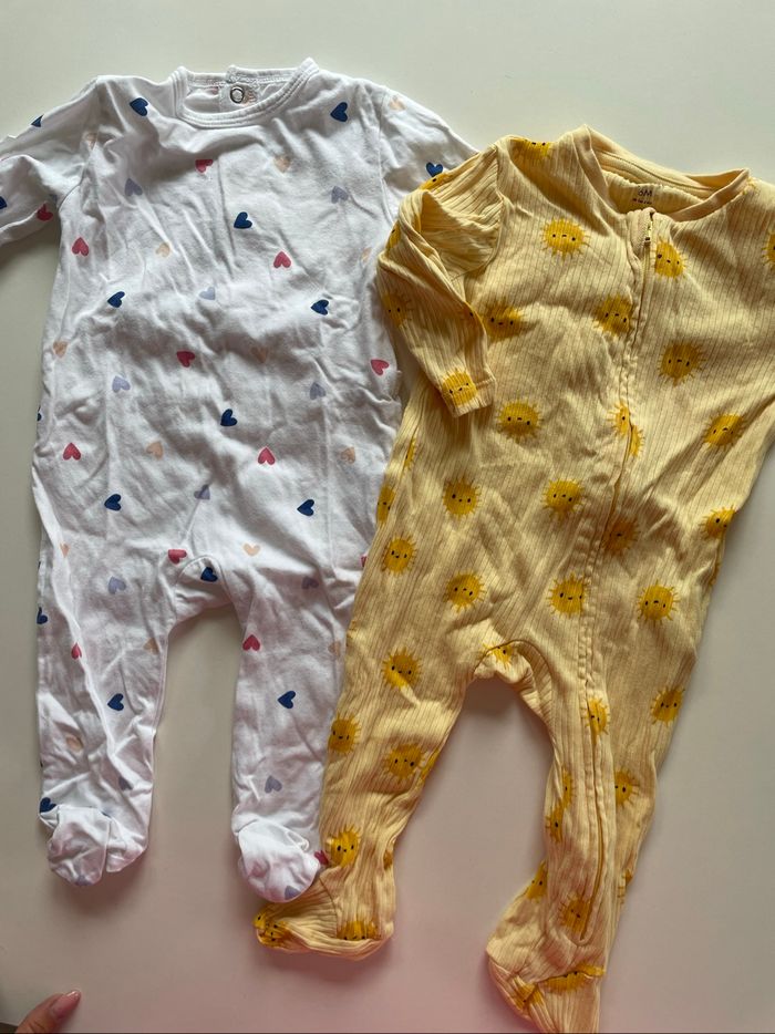 Pyjama 6 mois fille LOT - photo numéro 2