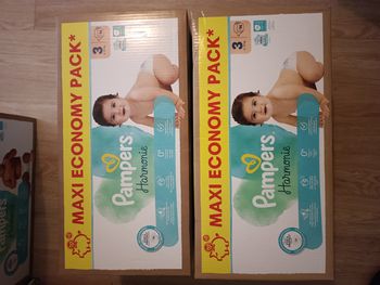 Lots de 2 cartons Pampers Harmonie taille 3