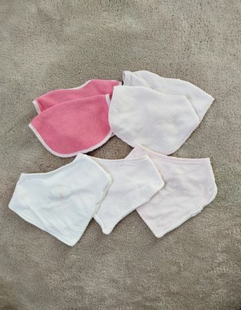 Lot bavoir et bandana 