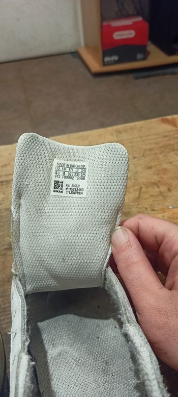 Basket  jai les lacet il son a la machine