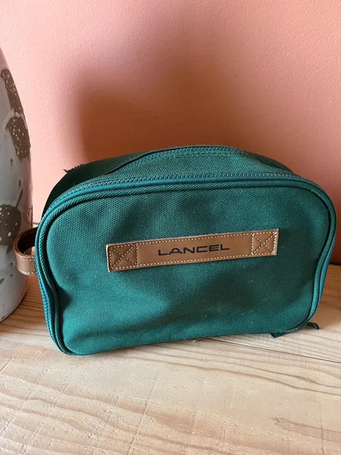 Trousse toilette Lancel