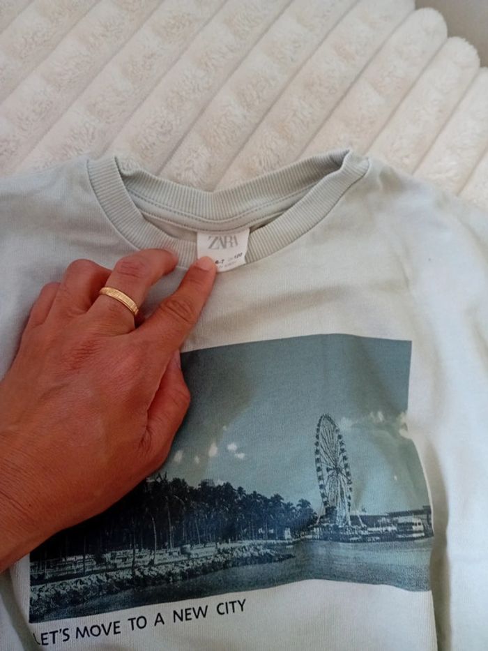 Ensemble jupe +t-shirt 6/7ans Zara 🩶🌼 - photo numéro 4