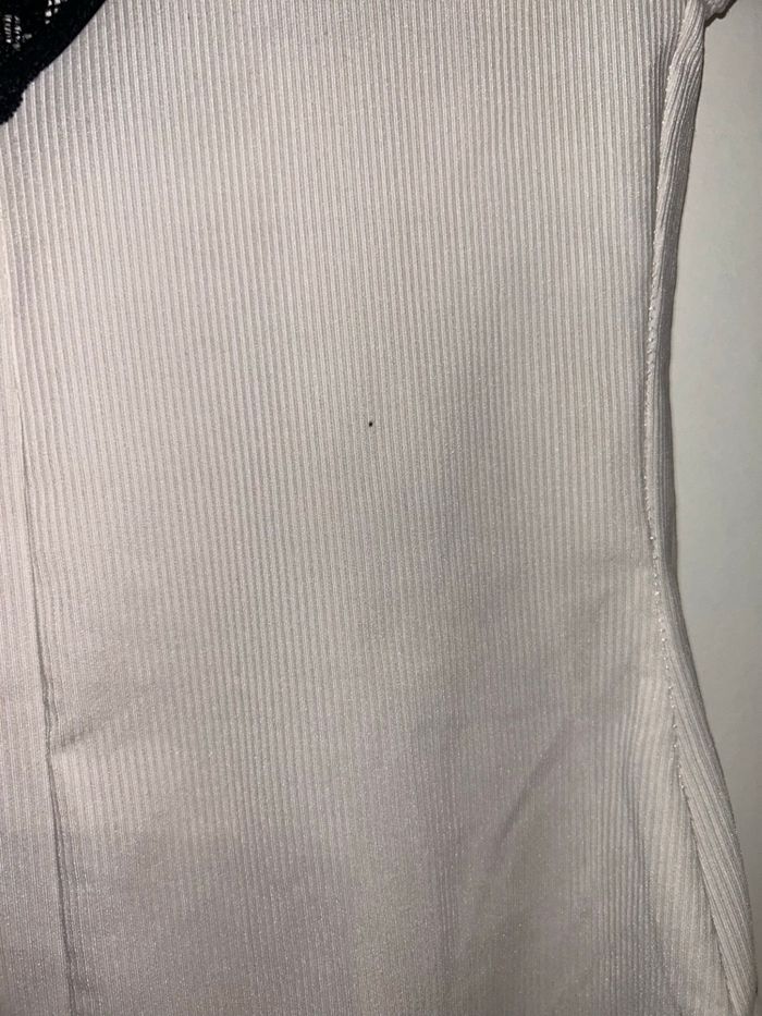 Body blanc avec dentelle noire Zara Trafaluc – taille S – très bon état - photo numéro 3