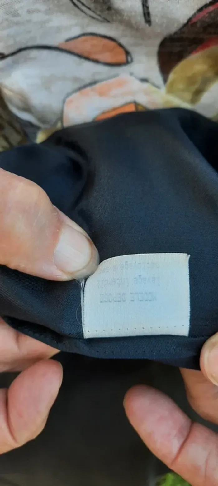 Veste en fausse fourrure noire – Taille 40 - photo numéro 4