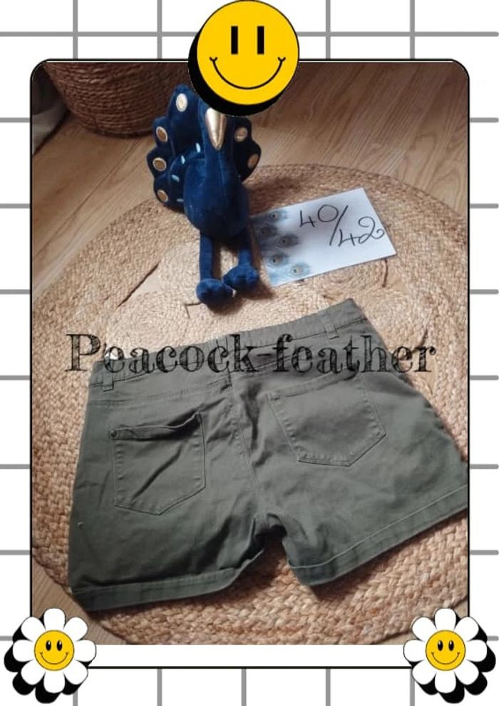 Short kaki 40/42 - photo numéro 4