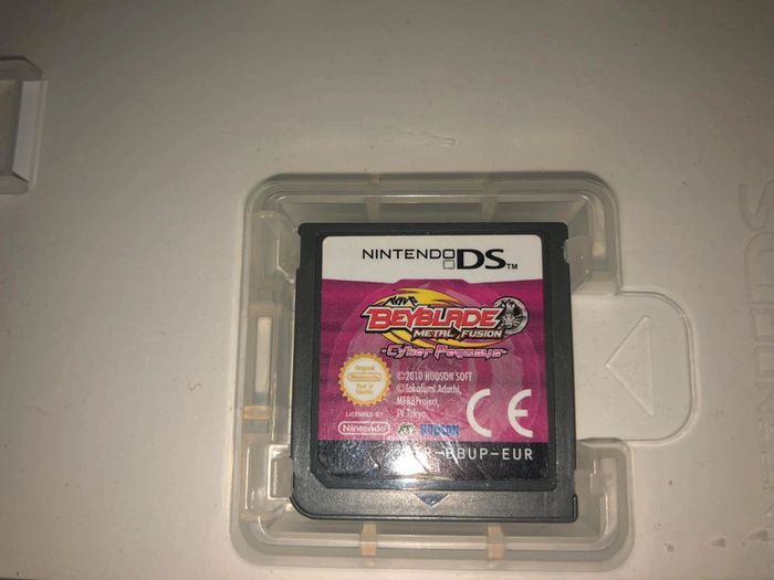 Beyblade métal fusion cyber pegasus - photo numéro 3