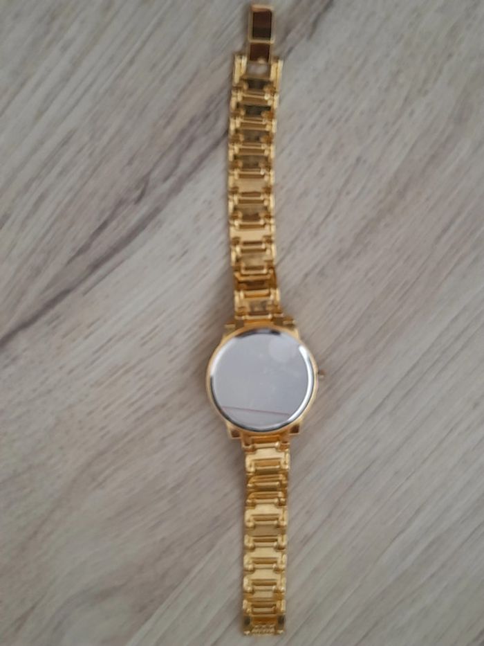 Magnifique Montre femme, dorée avec strass, quartz - photo numéro 6