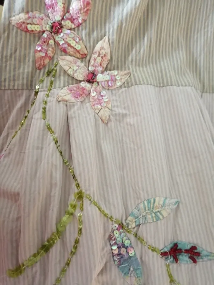 Robe brodée - photo numéro 4