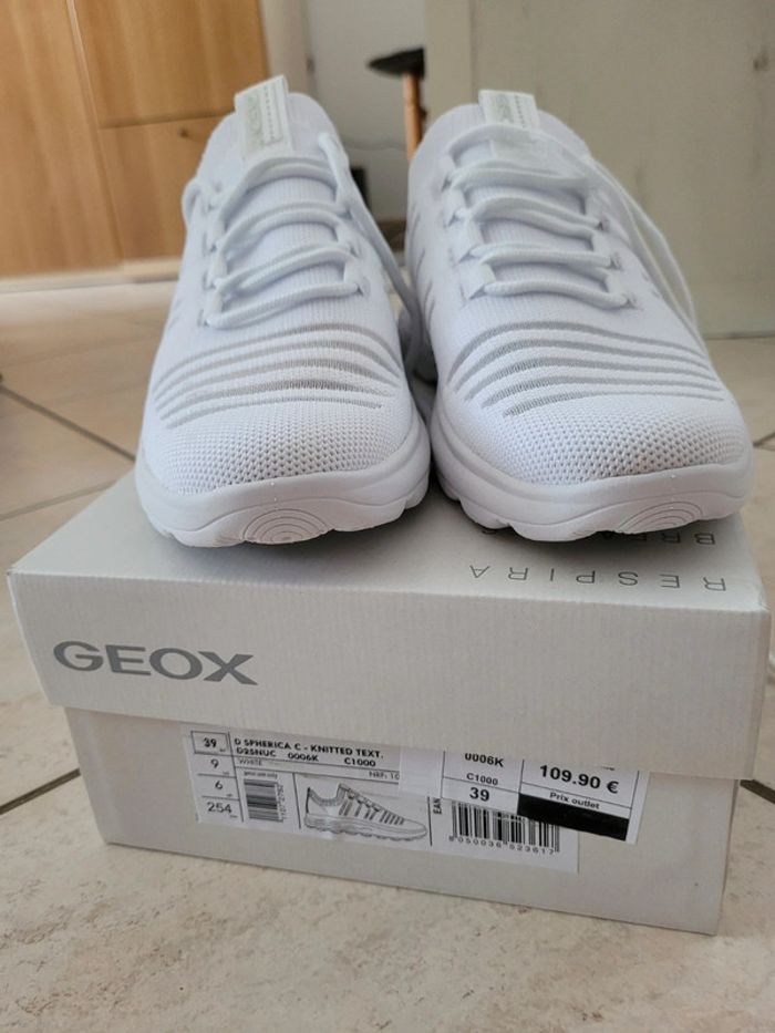 Geox femme 39, neuve - photo numéro 2