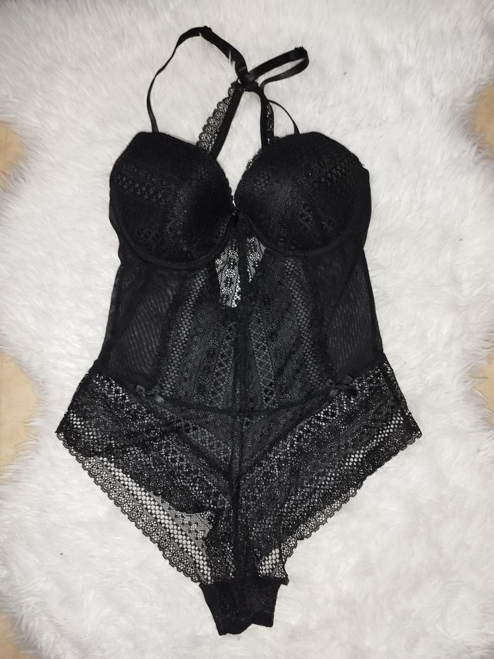 Body dentelle noir