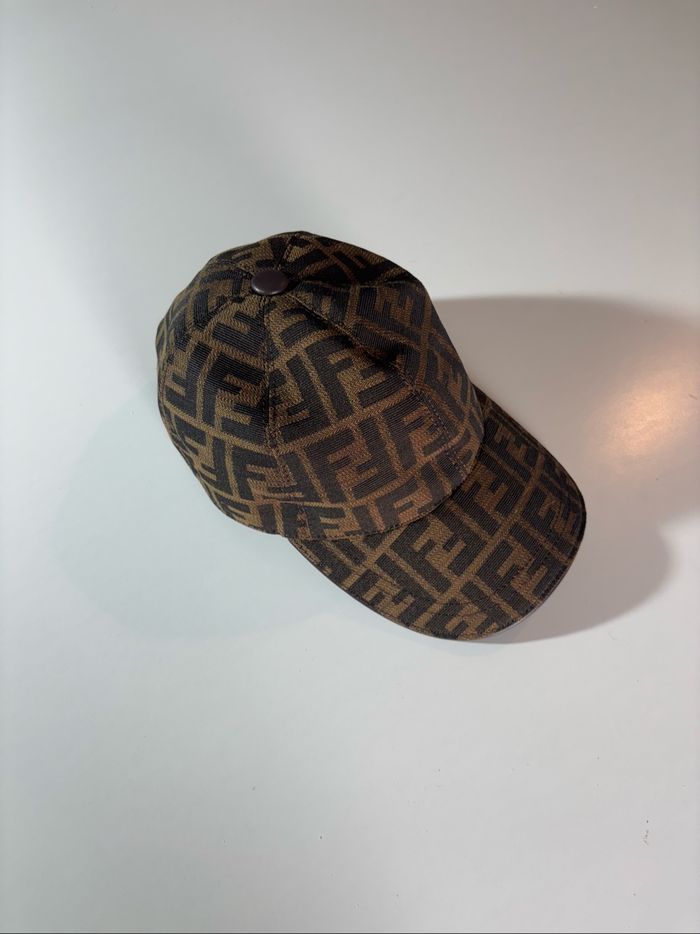casquette fendi marron et noir - photo numéro 2