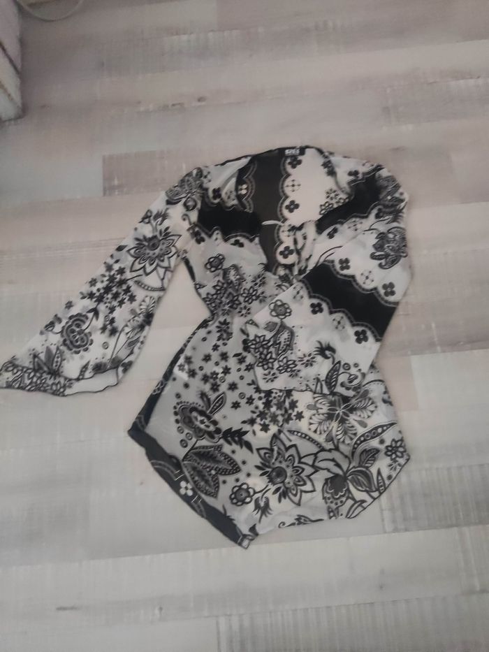 Jolie et originale chemise tunique transparente noir et blanc - photo numéro 2