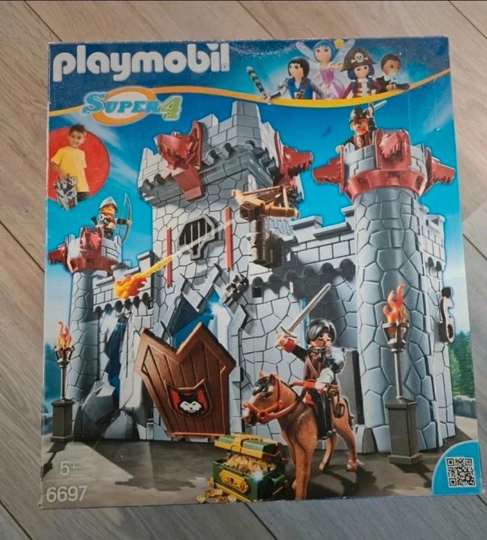 Playmobil château fort 6697 citadelle du baron noir