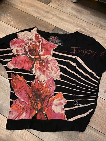 T-shirt noir fleur rose Desigual L