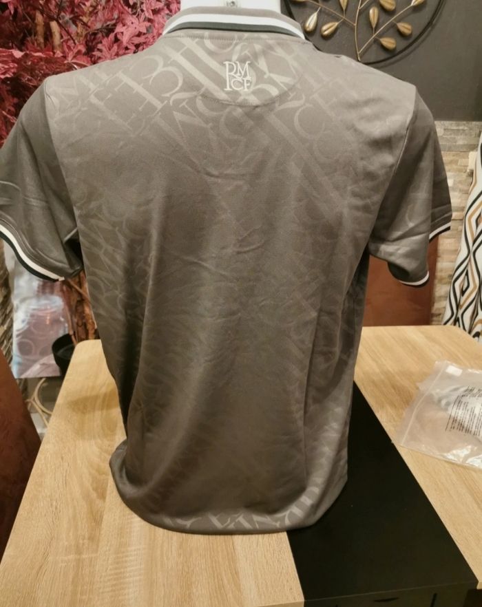 Maillot de foot Réal Madrid - photo numéro 4