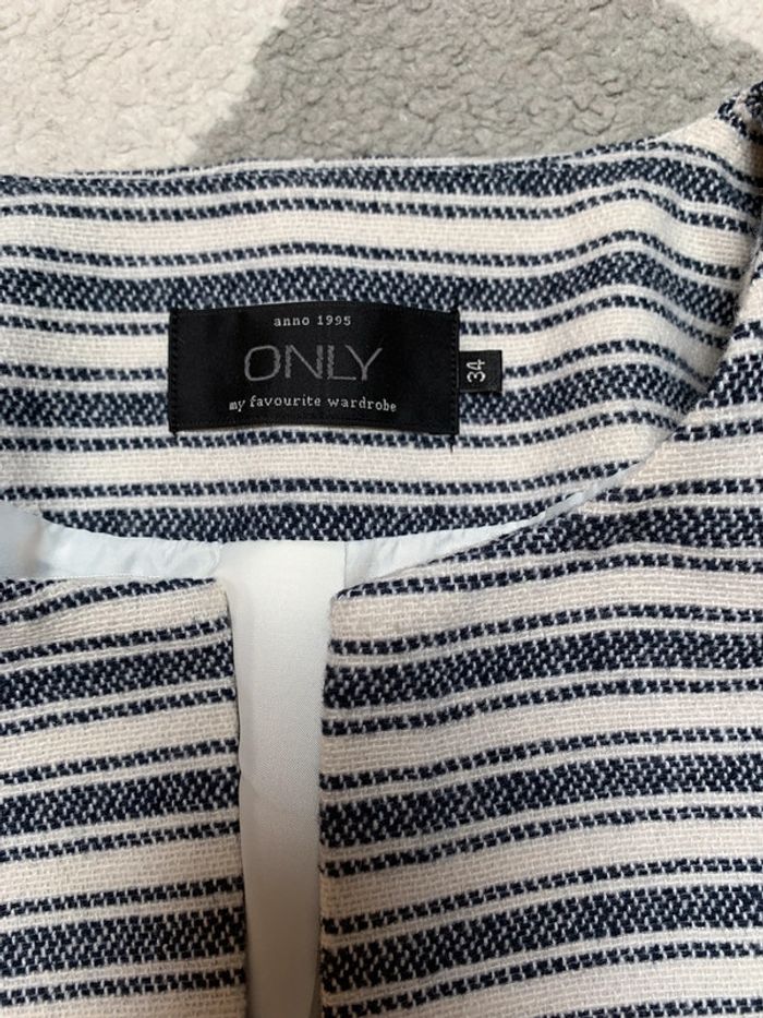 Blazer Only Taille 34 - photo numéro 3