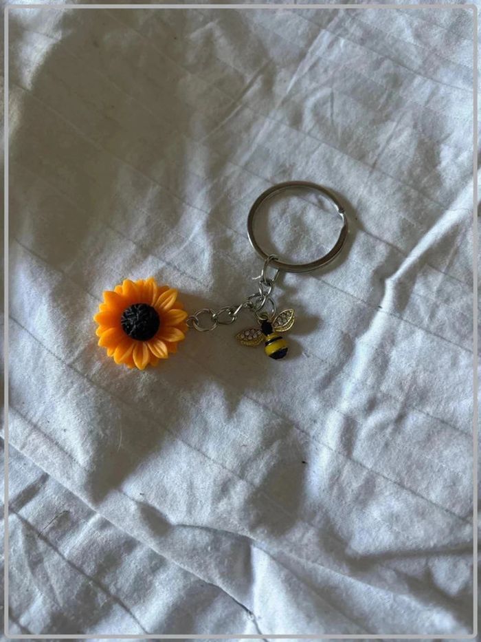 Porte clef tournesol et abeille neuf