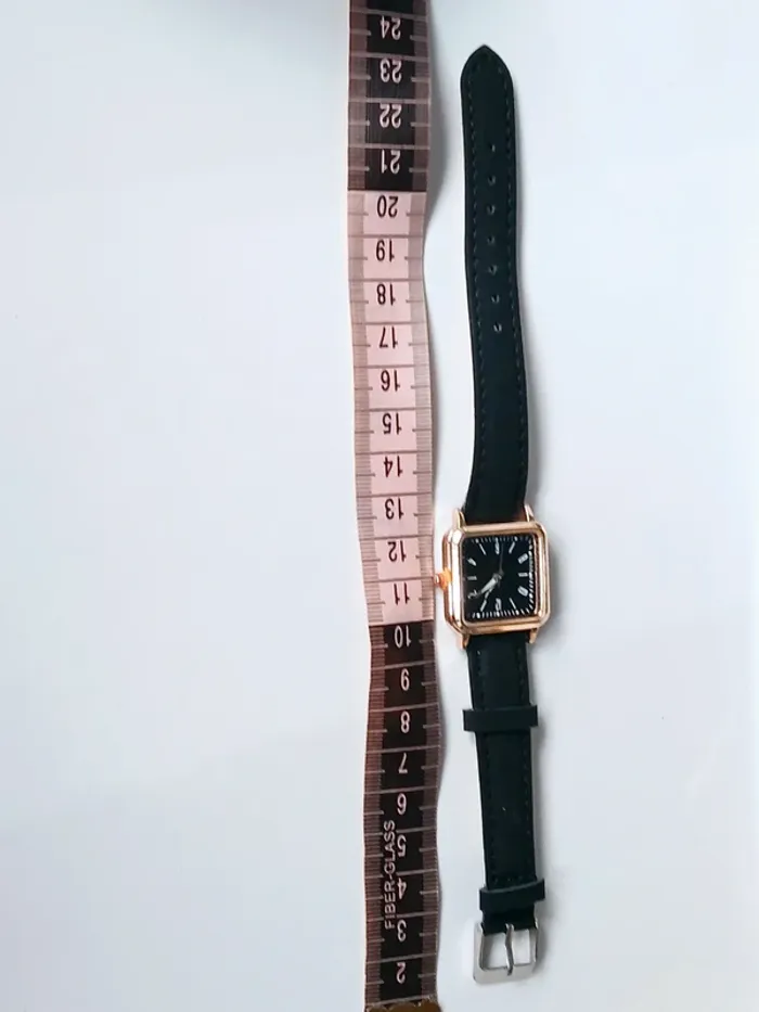 Montre carrée chic bracelet noir – design épuré très tendance - photo numéro 5
