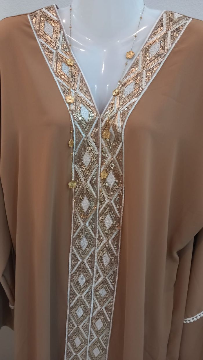 Abaya  robe longue Pailletée en soie de Médine - photo numéro 3