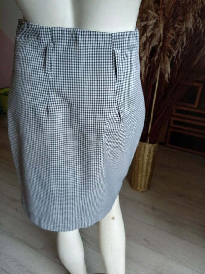 Jolie jupe boutonnée à carreaux taille 36 - photo numéro 5
