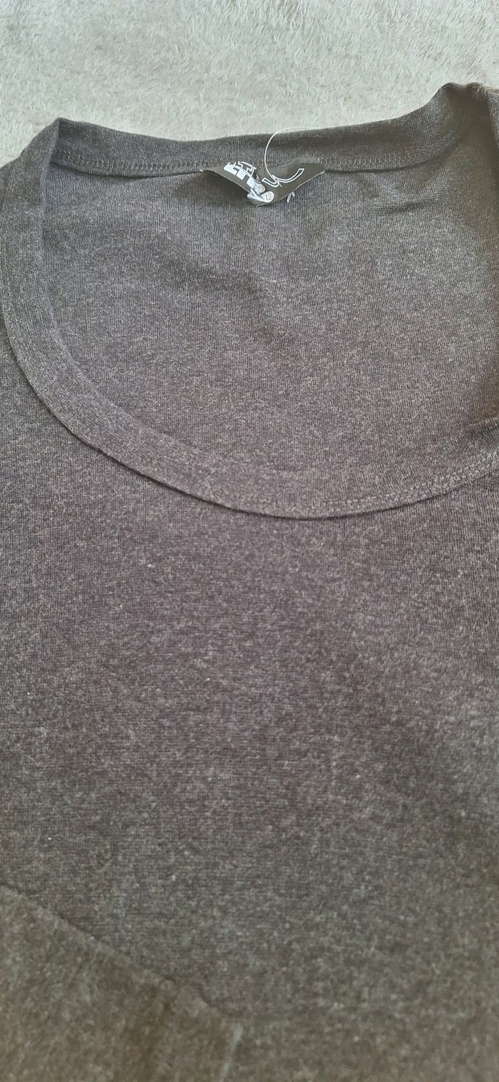 Lot neuf de 3 crop top, t-shirt court manches longues taille L - photo numéro 7