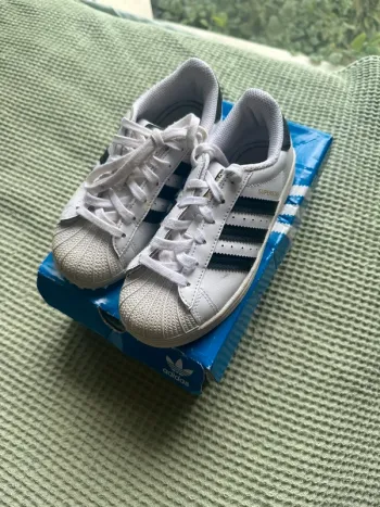Superstar adidas 30 1/2